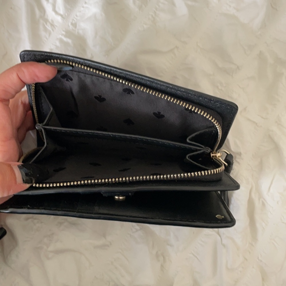 Kate Spade Wallet - Picture 7 of 8